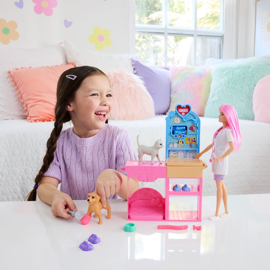 BARBIE ELÄINLÄÄKÄRIASEMA